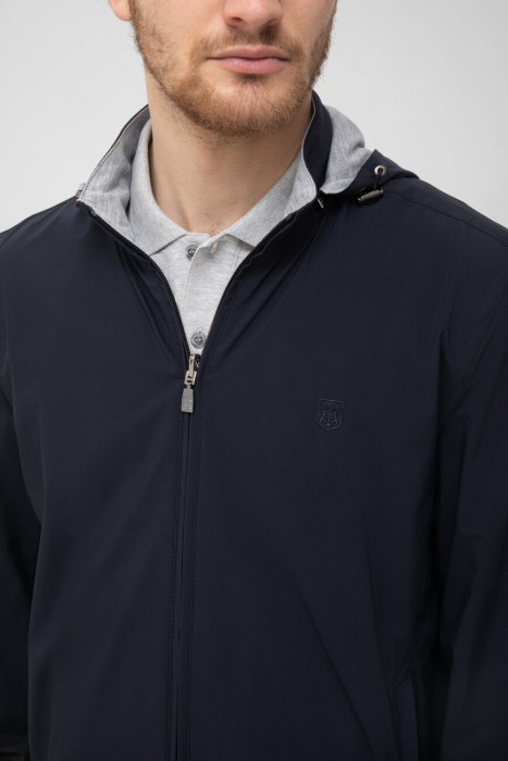 куртка  из италии вид сбоку