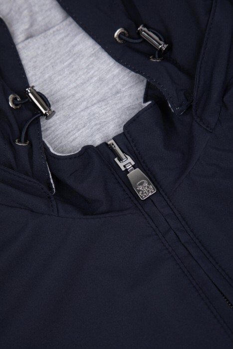 куртка  вид сзади