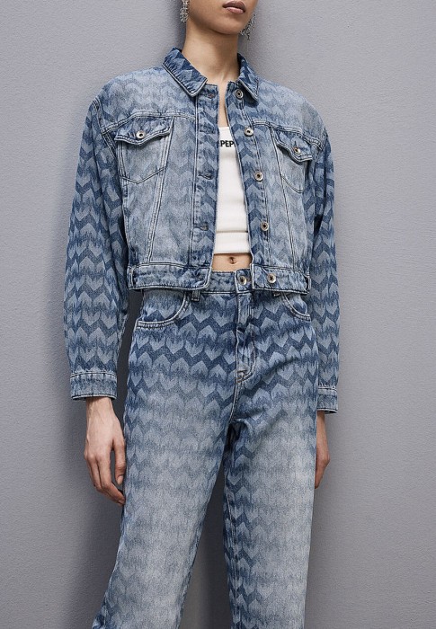 куртка  из италии вид сбоку