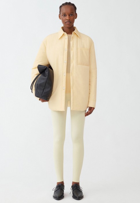 куртка  по цене 93030 руб вид справа