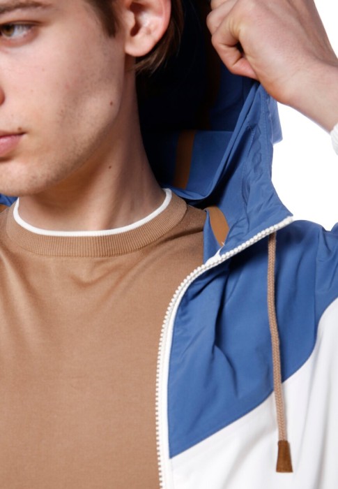 куртка  из италии вид сбоку