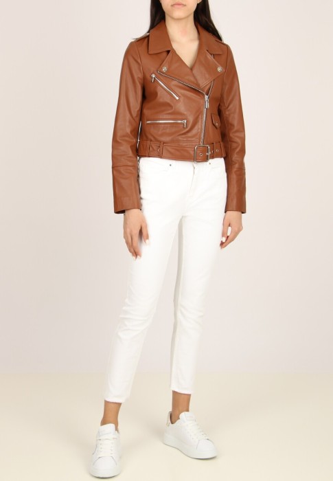 куртка  по цене 82530 руб вид справа