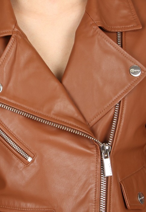 Продукция для женщин фото