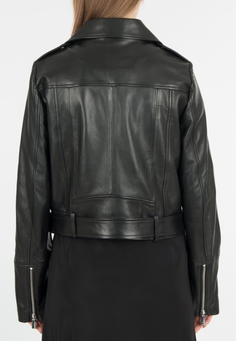 Продукция для женщин фото