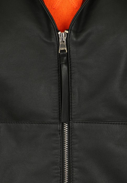 куртка  из проверенных материалов спереди