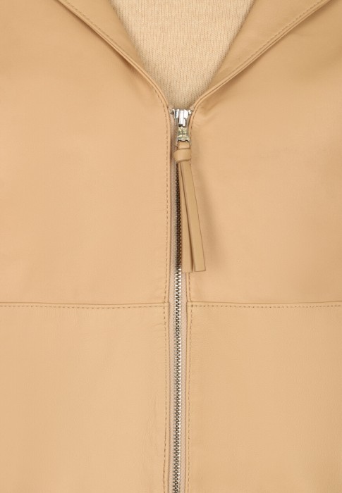 куртка  из проверенных материалов спереди