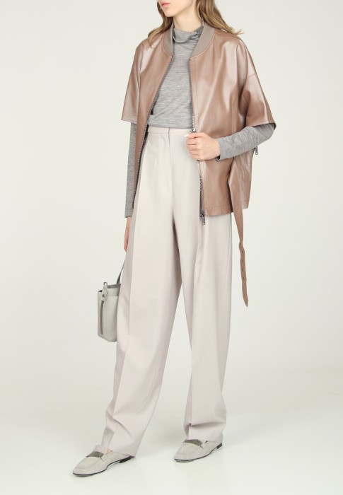 куртка  по цене 79730 руб вид справа