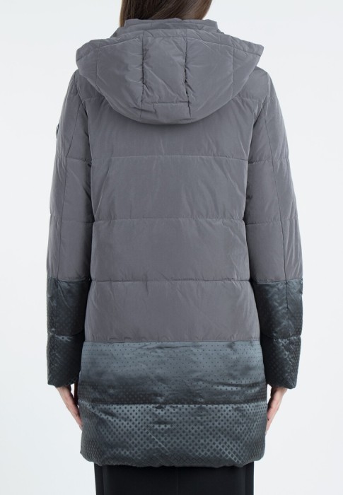 Товар серого цвета с внутренней стороны