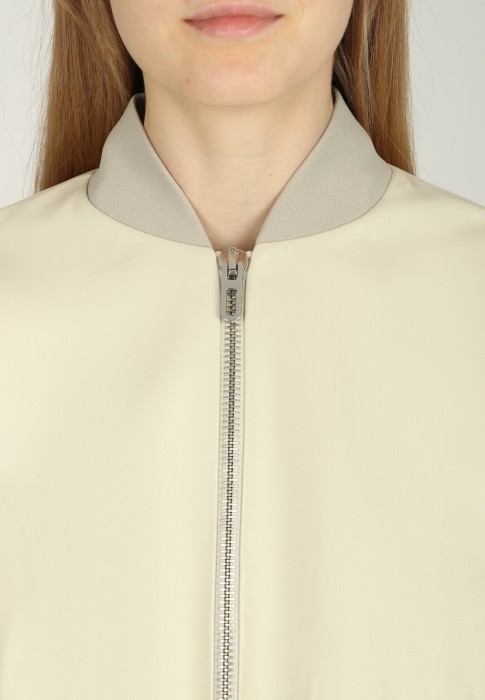 Продукция для женщин фото