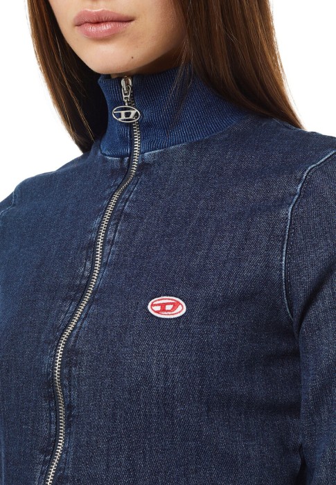 куртка  из проверенных материалов спереди