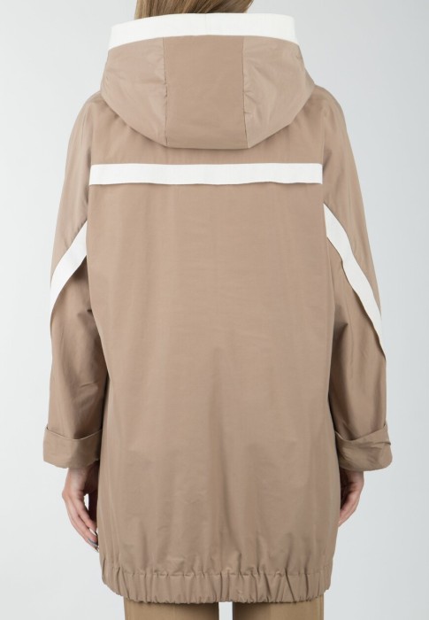 куртка  по цене 22330 руб вид справа