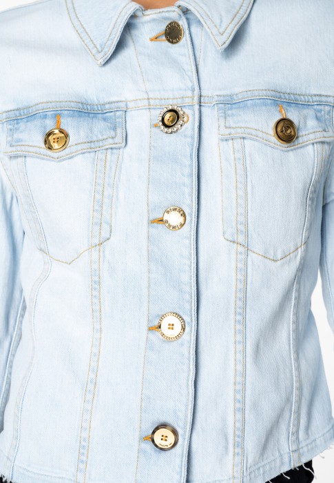 Товар голубого цвета с внутренней стороны