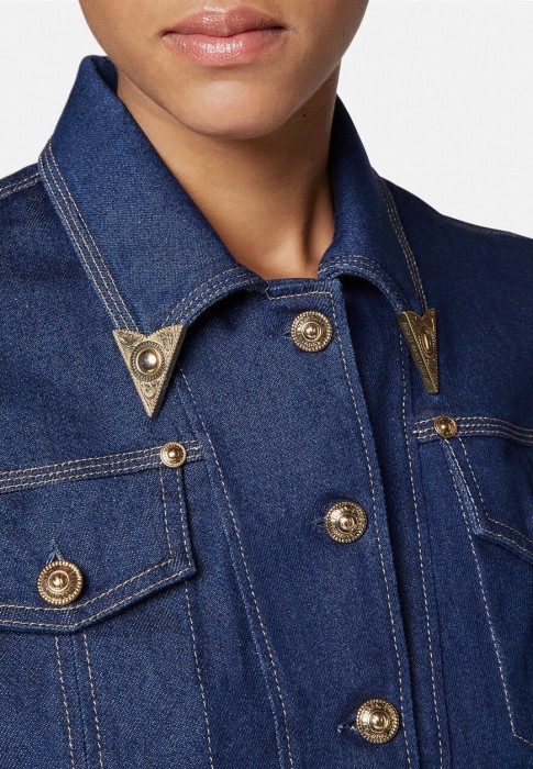 Товар синего цвета с внутренней стороны