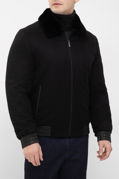 Товар с артикулом AHIK01M0322V1BEA0 N001 вид сзади