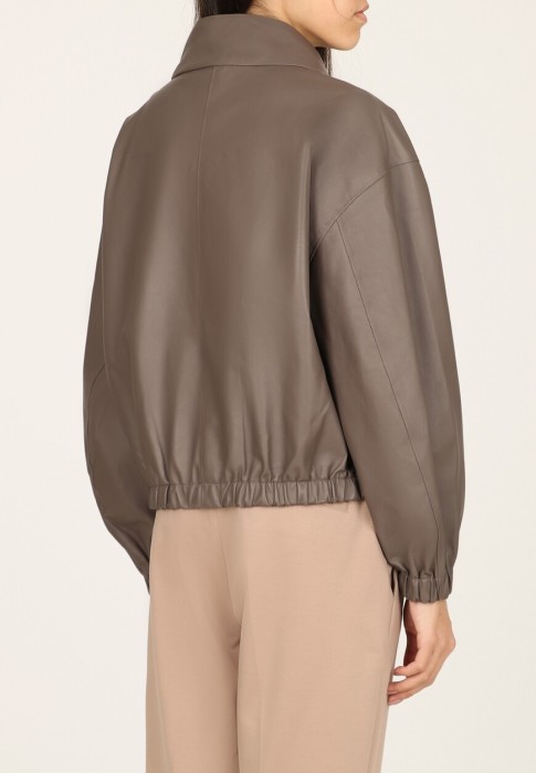 куртка  из италии вид сбоку