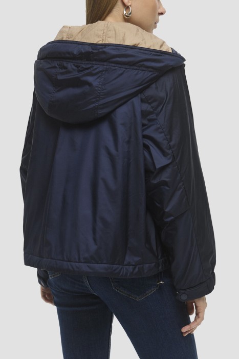 куртка  по цене 65600 руб вид справа