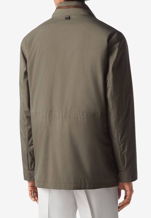 куртка  из италии вид сбоку