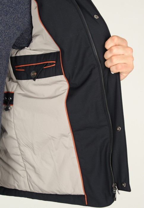 куртка  для взрослого возраста с изнаночной стороны