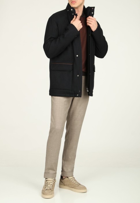 куртка  по цене 78540 руб вид справа