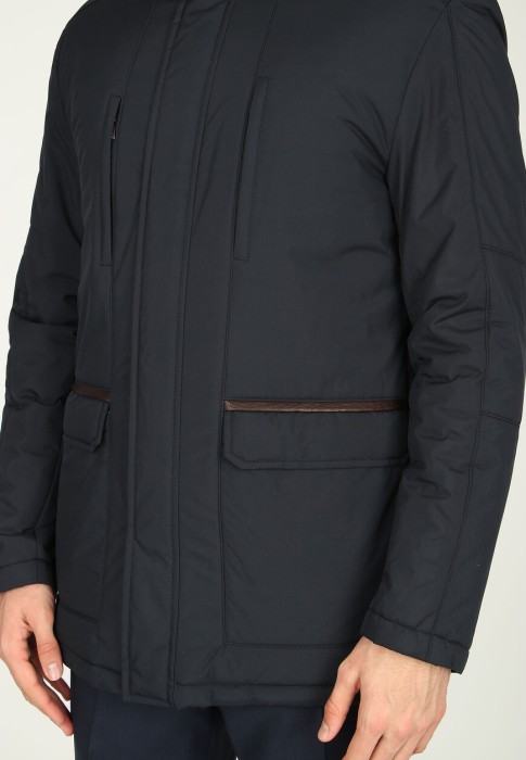 Товар синего цвета с внутренней стороны