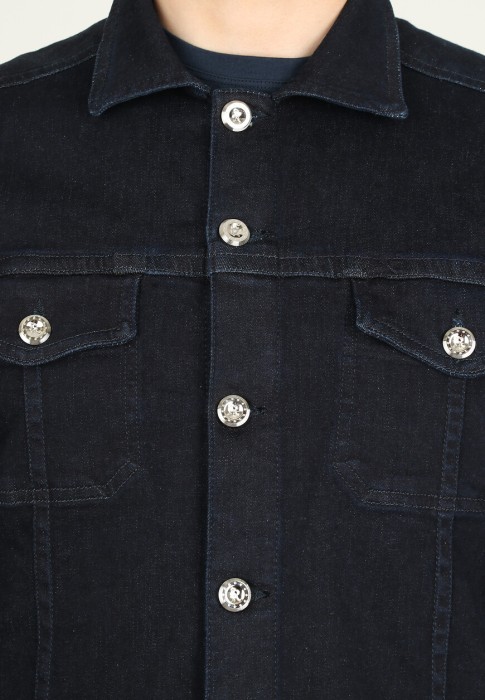 Товар синего цвета с внутренней стороны