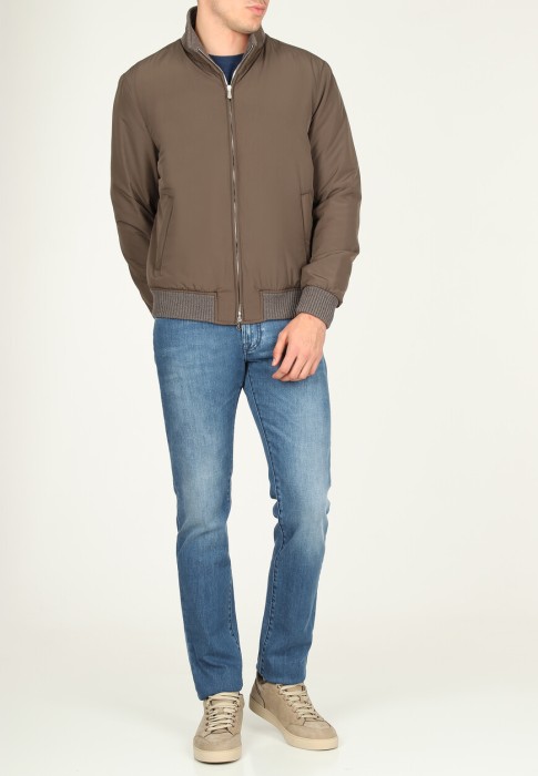 куртка  по цене 236215 руб вид справа