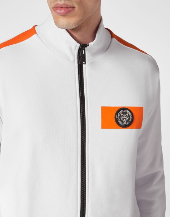 куртка  из проверенных материалов спереди