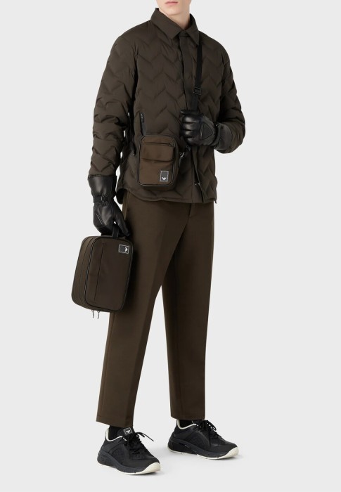 куртка  по цене 63140 руб вид справа