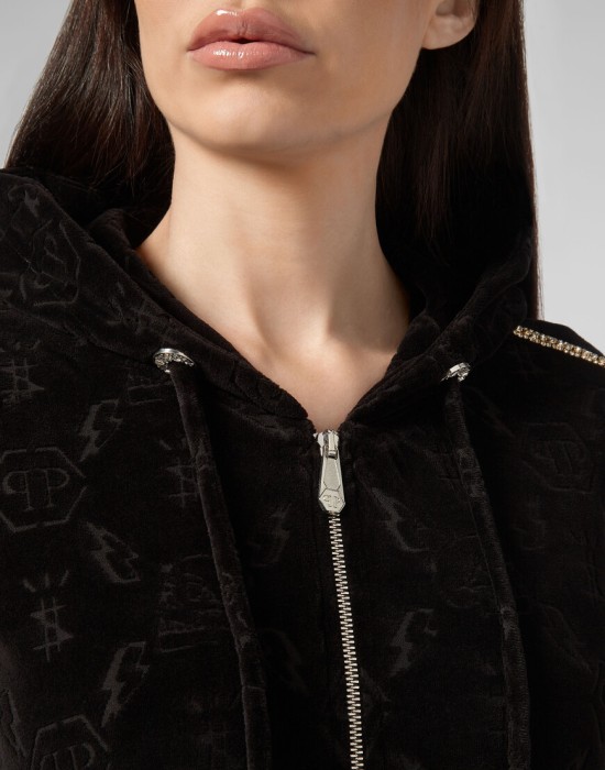 куртка  из проверенных материалов спереди