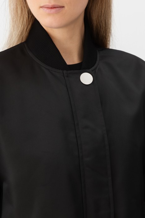 куртка  из италии вид сбоку