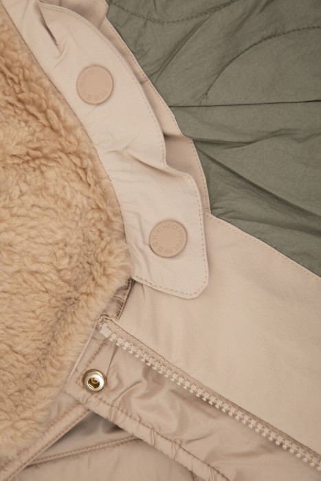 куртка  вид справа