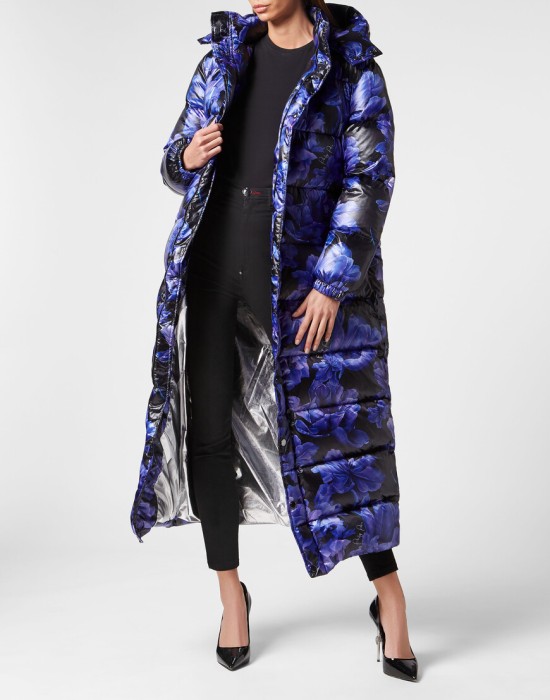 куртка  по цене 60402 руб вид справа