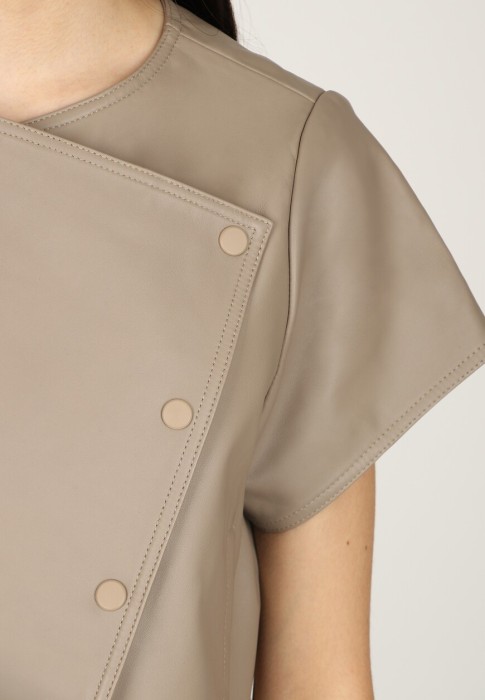 куртка  из проверенных материалов спереди