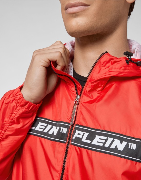 куртка  из проверенных материалов спереди