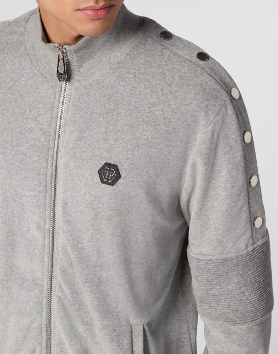 куртка  из проверенных материалов спереди