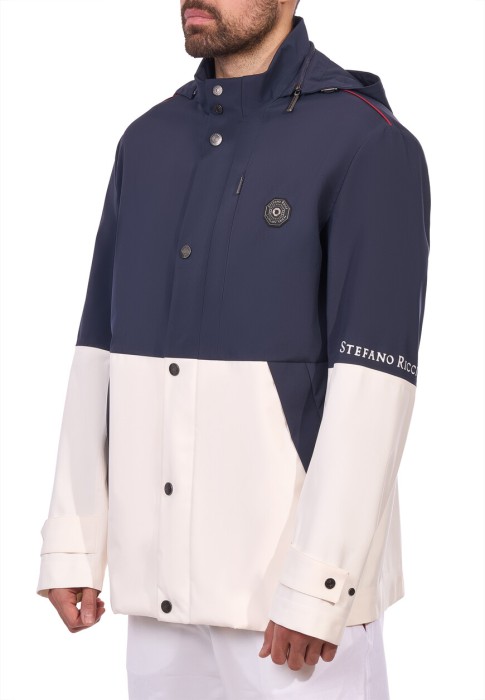 куртка  из англии вид сбоку