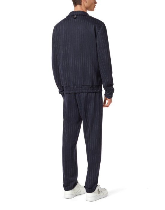 куртка  по цене 202640 руб вид справа