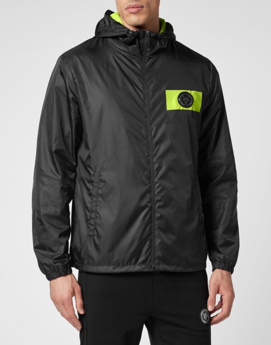 куртка  по цене 21840 руб вид справа