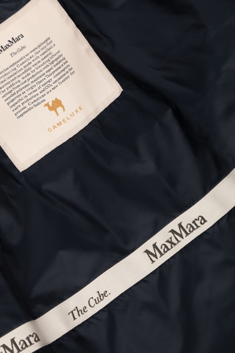 куртка  вид сзади