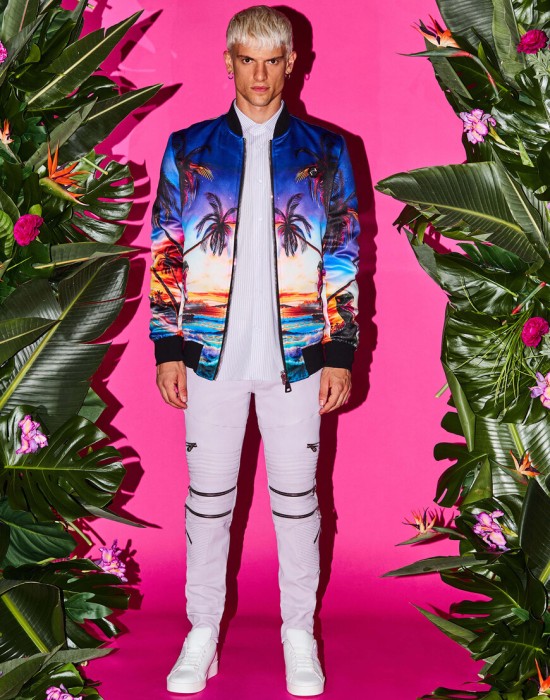 куртка  из проверенных материалов спереди