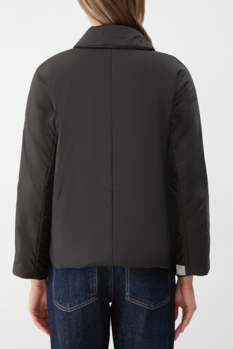 куртка  по цене 63200 руб вид справа