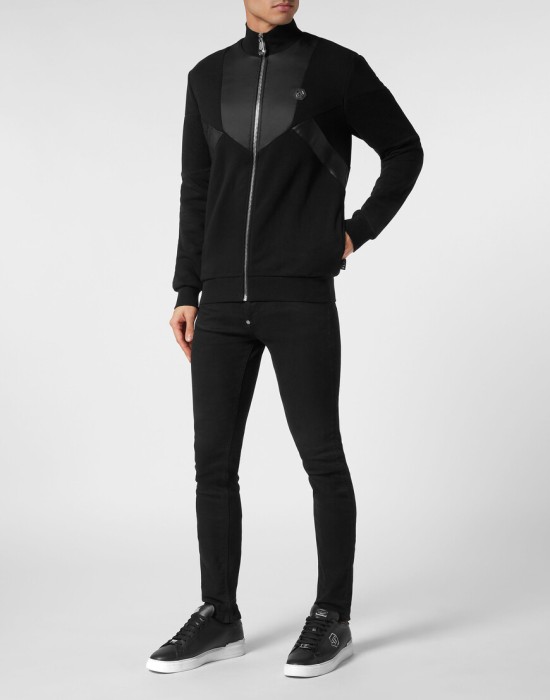 куртка  по цене 46126 руб вид справа