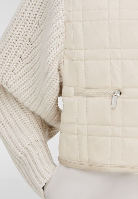 куртка  из проверенных материалов спереди