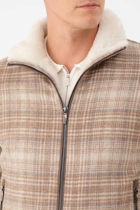 куртка  из италии вид сбоку