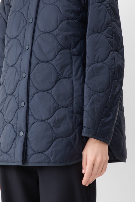 Товар синего цвета с внутренней стороны