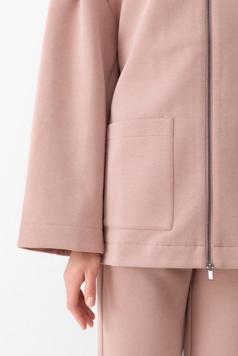 Товар розового цвета с внутренней стороны