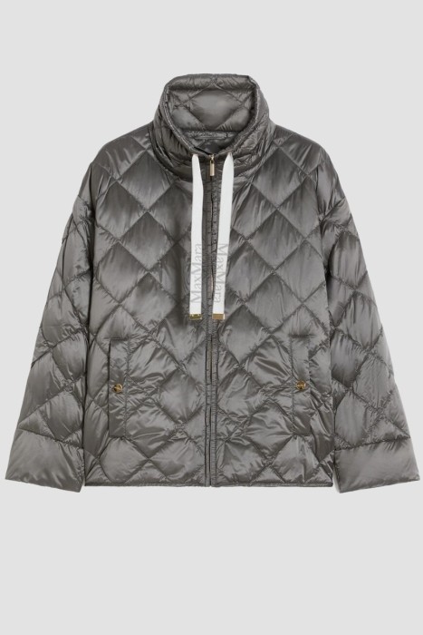 Товар серого цвета с внутренней стороны