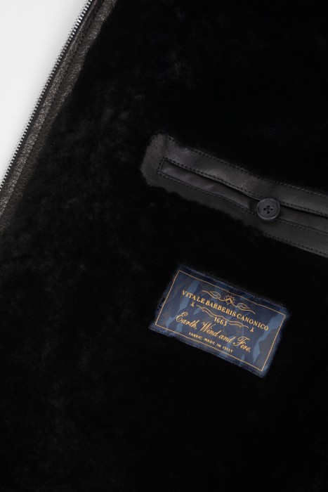 куртка  вид слева