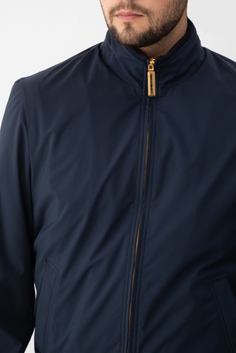 куртка  из англии вид сбоку