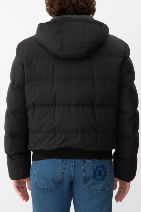 куртка  по цене 277200 руб вид справа